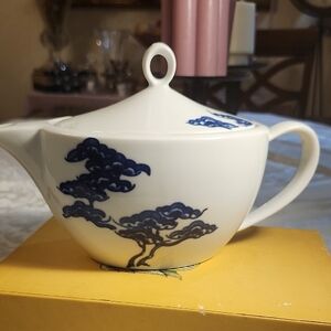 Vista Alegre Kabuki Blue and White PorcelainTeapot